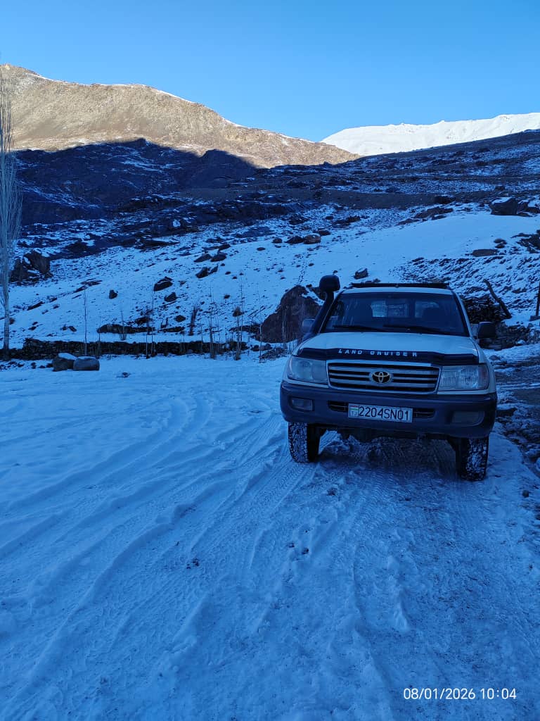 Toyota Land Cruiser 100 Series Rental