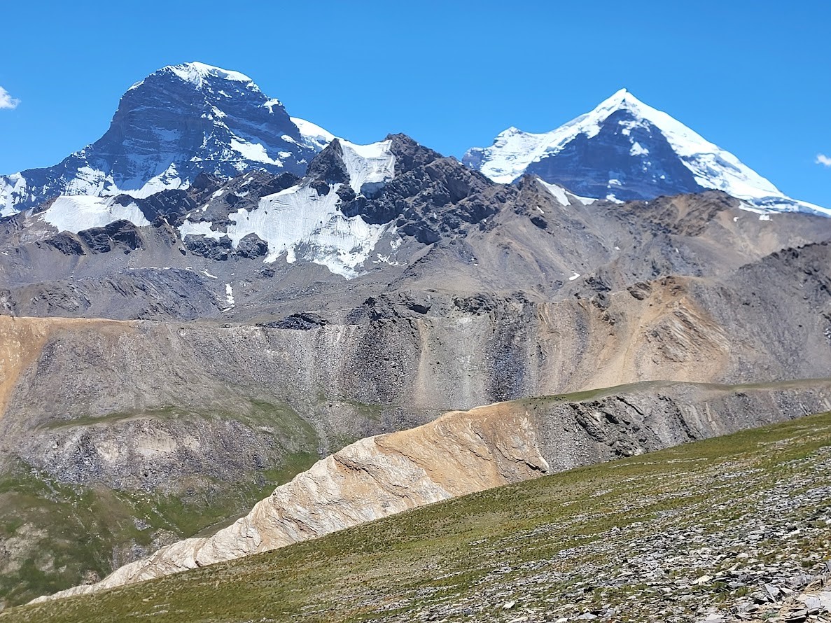 Hiking to Engels Peak Meadows